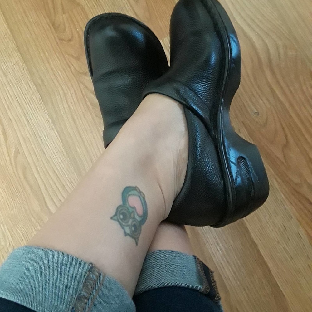 B..C Woman's Peggy Black Clog Size 7 - image 4
